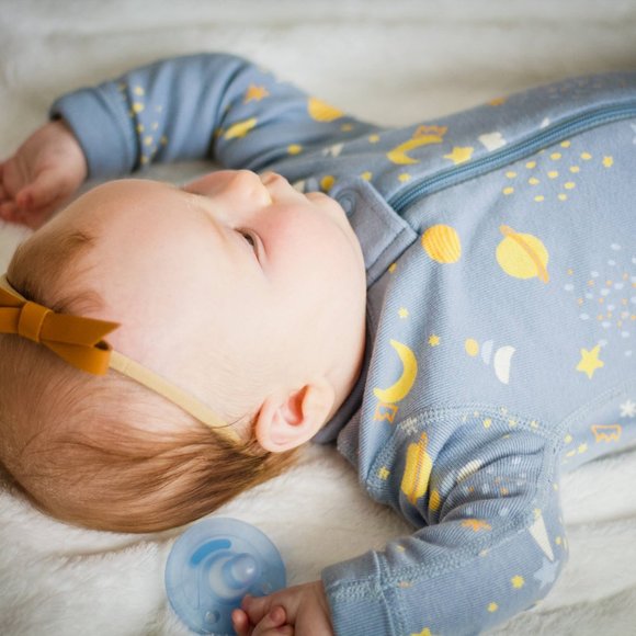 Mixed Holiday Bow Set of 6 in Soft & Super Stretchy Nylon Headband - Picture 5 of 7